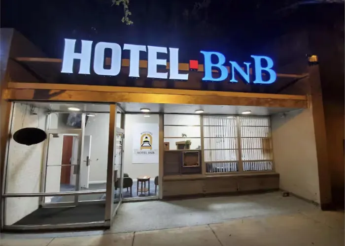 Work, Explore, Rest. Ideal For Solo Guests Hotel Chicago